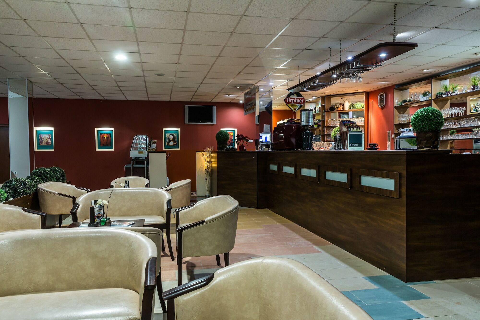 Hotel Dixon So Vstupom Do Bazena A Virivky Zdarma - Free Entrance To Pool And Jacuzzi Included Banská Bystrica Exterior foto